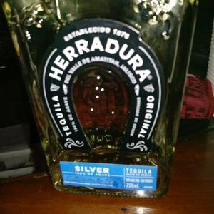 Herrandua tequila